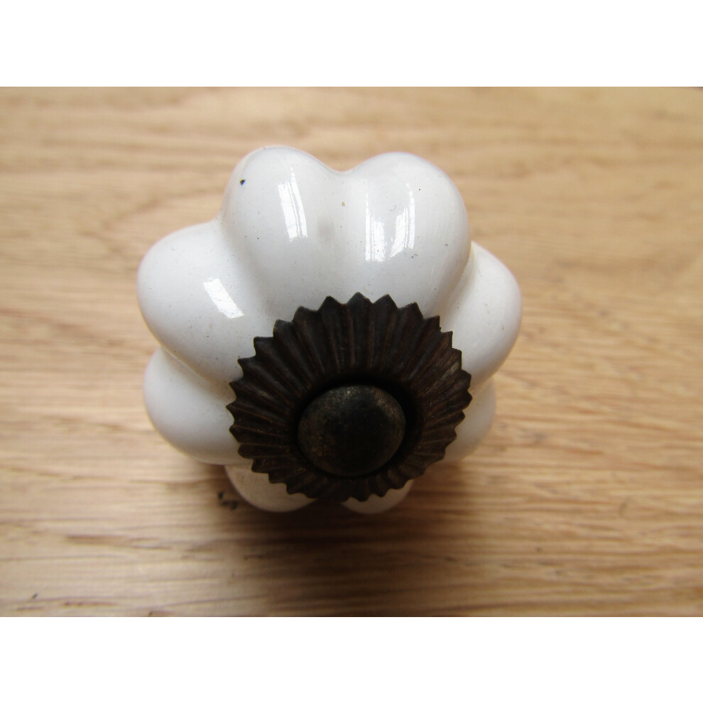 White Ceramic Pumpkin Cabinet Knob 40Mm By Ironmongery World 5057067952068