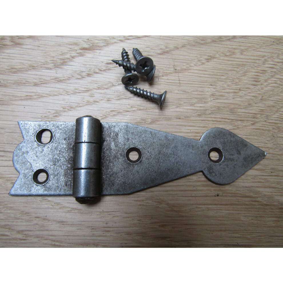 Pair Of Arrow Head Cabinet Hinges Antique Iron By Ironmongery World 5057067586577