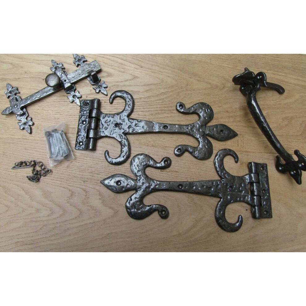 Set Of 12" Fleur De Lys With Curls Hinges + 9" Thumb Latch Antique Iron By Ironmongery World 5057067980078