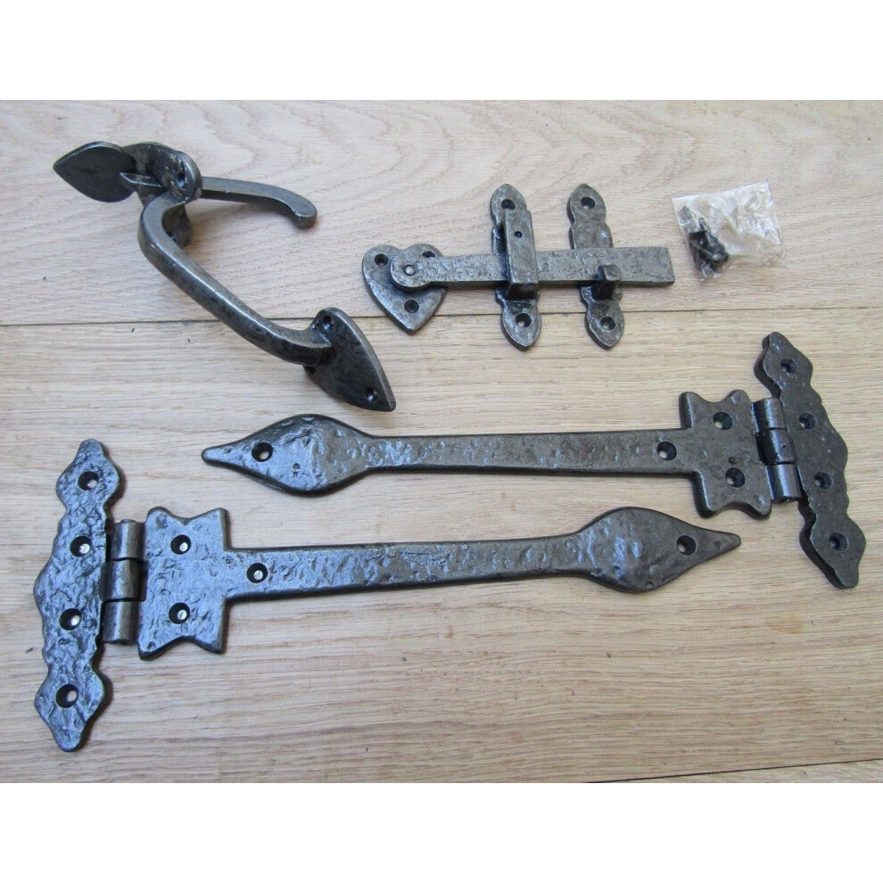 Set Of 12" Leaf Hinge + 7" Thumb Latch Antique Iron By Ironmongery World 5057067978907