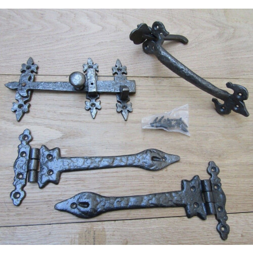 Set of 9" Leaf hinge + 9" Thumb latch Antique Iron by Ironmongery World