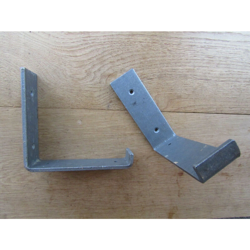 Lipped J Utility Shelf Bracket Antique Iron 6" - Pair 5055979720058