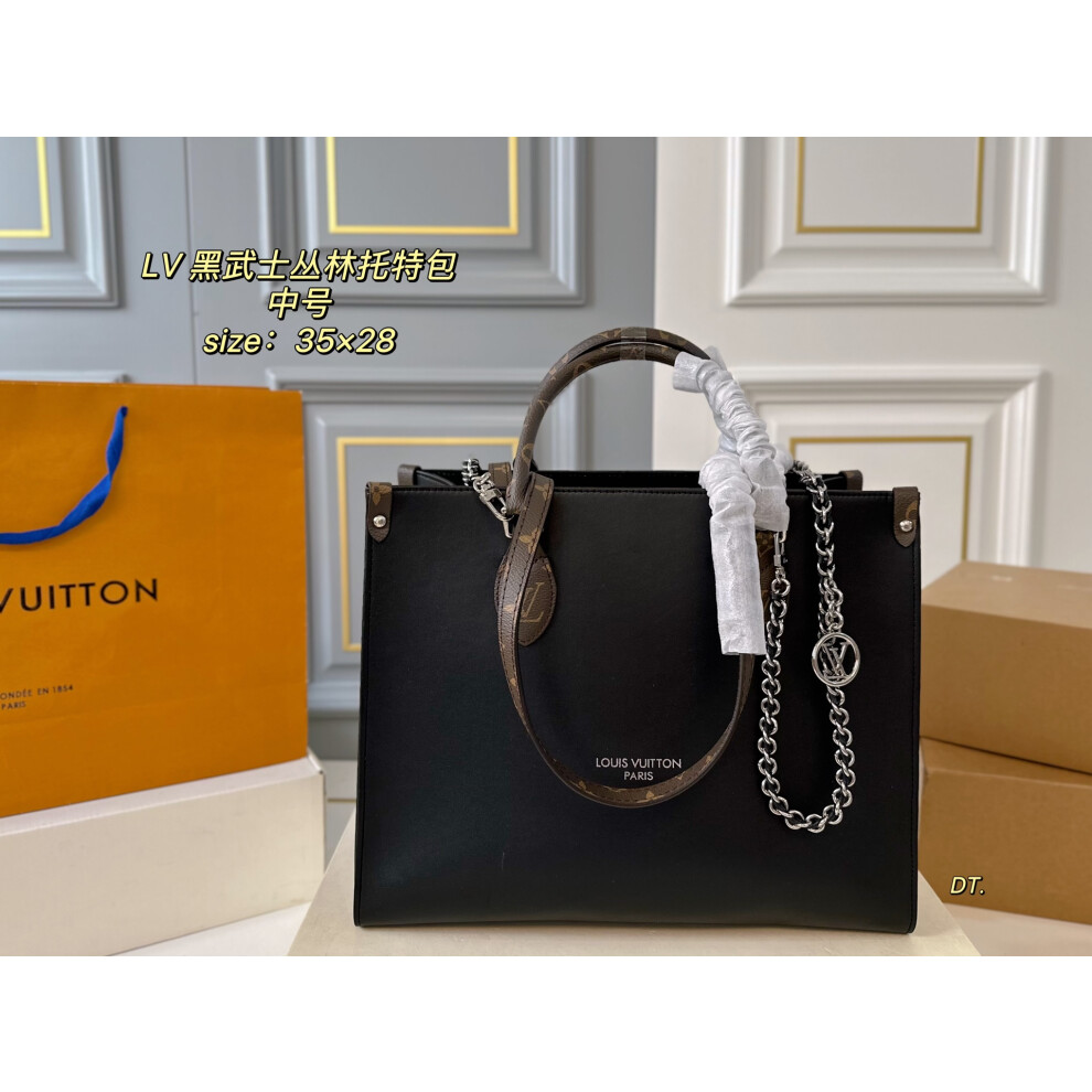 Louis Vuitton Shoulder Bags Fashionable And Classic, Light Luxury And Simple, Practical And Versatile(Size:35×28)