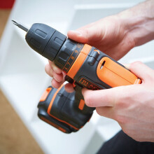 Akku-Bohrschrauber - 12V - BLACK+DECKER - BDCDD12KB-QW - 2 Akkus - Ladegerät - Koffer