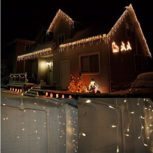 Icicle Christmas Fairy Lights Waterproof Outdoor/Indoor use. Warm White 800 LED 21M Wide 160 Icicle Drops Plus a Massive 10M Lead Cable, 8 Modes, Low