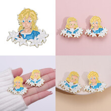 Broche de dessin animé aux cheveux jaunes, en alliage, pour style personnel et mode