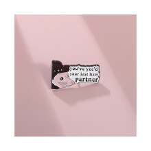 Broche polyvalente avec lettre de souris mignonne, idéale pour les accessoires de mode décoratifs pour