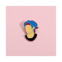 Broche en alliage de personnage de dessin animé à la mode avec un garçon aux cheveux bleus élégant pour