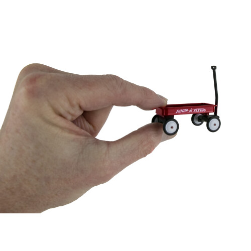 Worlds Mindest Radio Flyer Classic Red Wagon 1
