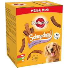 Pedigree Schmackos Mega Pack 110 Strips Snacks, Dog Treat Multipack with Beef, Lamb and Poultry Flavours, 790 g (Pack o