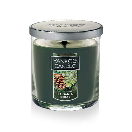 Yankee Candle Κερί Yankee Candle Balsam & Cedar, Κλασικό 7oz Μικρό Κερί με Μονή Φωτιά, Πάνω από 35 Ώρες Καύσης