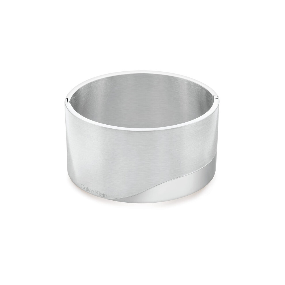 Calvin Klein Jewelry Women's Bangle Bracelet Color: (Model: 35000146) Silver