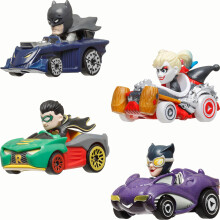 Hot Wheels RacerVerse Set di 4 macchinine giocattolo pressofuse in scala 1:64 ottimizzate per la guida in pista con personaggi della cultura pop