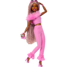 Barbie Deluxe Style Doll #4 in Barbiecore Outfit Pink und braune Zpfe weiches rosa Top und Hose -Set mit pelzigem Kragen und lustigen Accessoire
