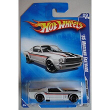 HOT WHEELS 2009 MUSCLE MANIA '65 MUSTANG FASTBACK 9/10