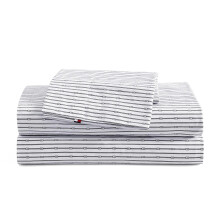 Tommy Hilfiger Pamut Percale gynemugarnitra, hozzillo prnahuzatokkal Crisp & Cool prmium minosgu otthoni kellkek (Monogram Stripe Navy King)