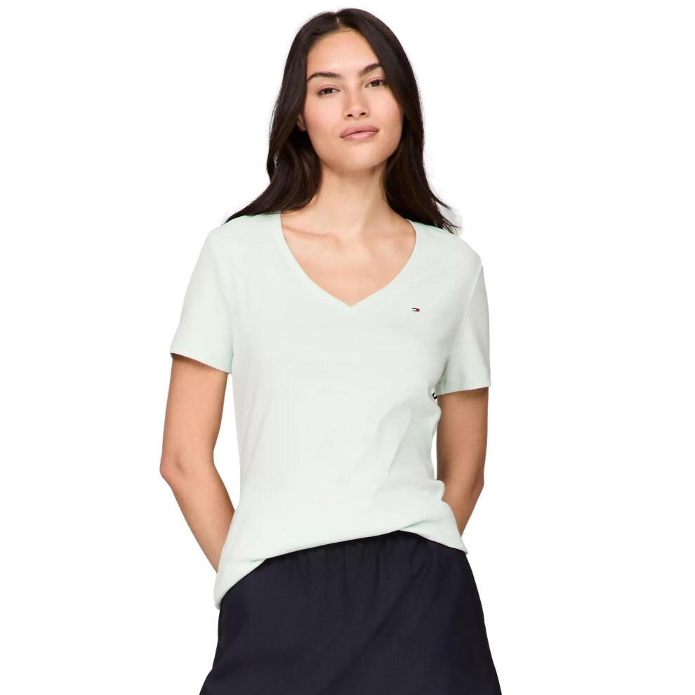 TOMMY HILFIGER Women's Favorite Regular Fit V-Neck Flag Logo T-Shirt  MintyEssence  M