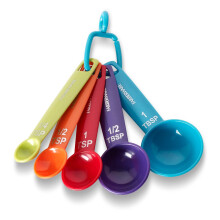 Juego de 5 cucharas medidoras Farberware, perfectas para medir ingredientes h   medos y secos. Incluye anillo desmontable para un almacenamiento y