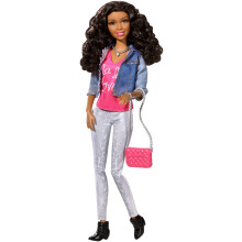 Poup   e Nikki de style Barbie