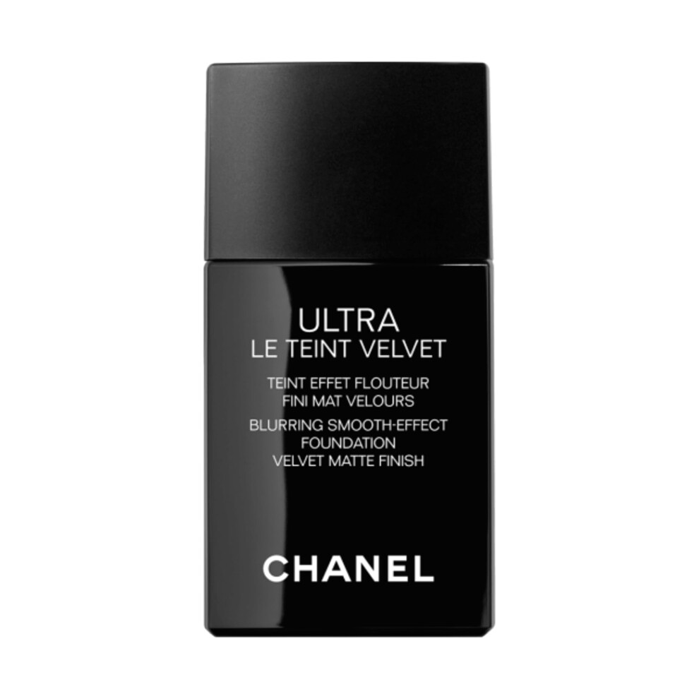 Chanel Ultra Le Teint Velvet Blurring Smooth Effect Foundation Velvet Matte Finish 1 Fl oz / 30 ml SPF 15  BD91