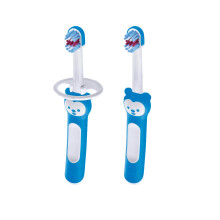 Escovas de Dentes MAM (2 Escovas e 1 Protetor), Personagem Brushy The Bear, App Interativo, Para Meninos 6+ Meses, Azul