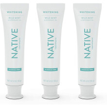 Native tandpasta gemaakt van natuurlijk afgeleide reinigingsmiddelen en eenvoudige ingredi?ten die tanden veilig witter maken 4,1 oz Wild Mint Fluori
