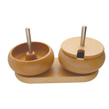 Das Beadsmith Spin & String Duo enthlt 1 Basis, 2 Holzschalen, 1 Holzdeckel und 2 Spinnnadeln fdeln Sie Rocailles schnell und effizient fr Sch