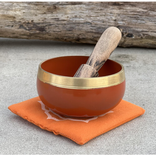 Σετ δώρου DharmaObjects Θιβετιανό Ιερό Τσάκρα Premium Singing Bowl σε μέγεθος παλάμης 1
