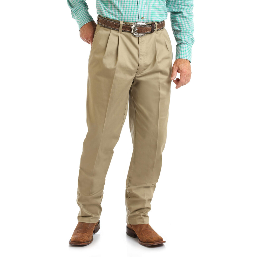 Wrangler mens Pleated Front Casual Pants  Khaki  32W x 38L US