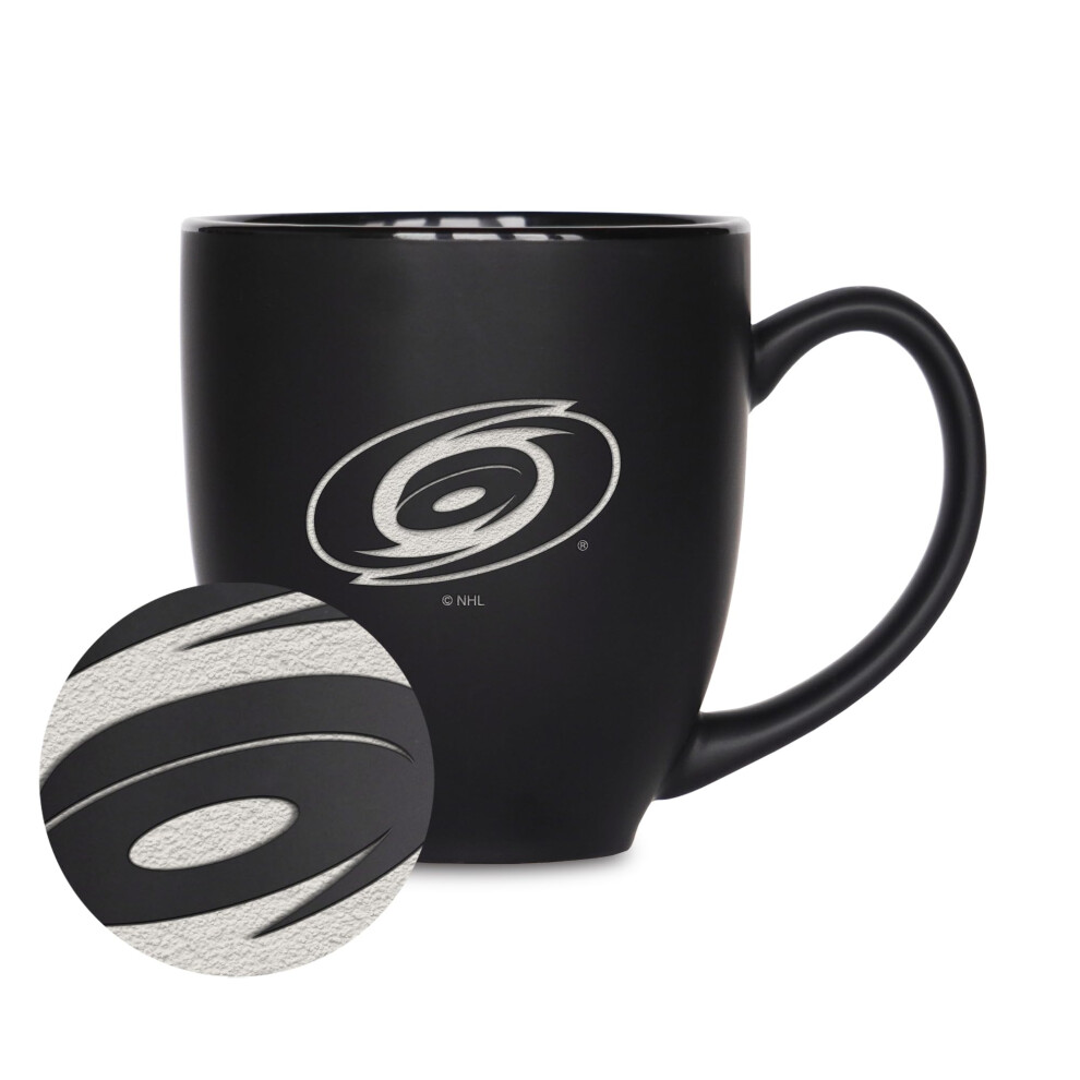 Tasse bistro en c  ramique noire mate grav  e au laser Rico Industries NHL Hockey Carolina Hurricanes 15 oz - Pour boissons chaudes ou froides