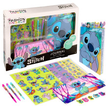 Fashion Angels Disney Stitch Deluxe Journal Drkov sada obsahuje samolepky na denk Tuky Gumy a jedinecn potreby Pouzdro Ideln drkov sada psac