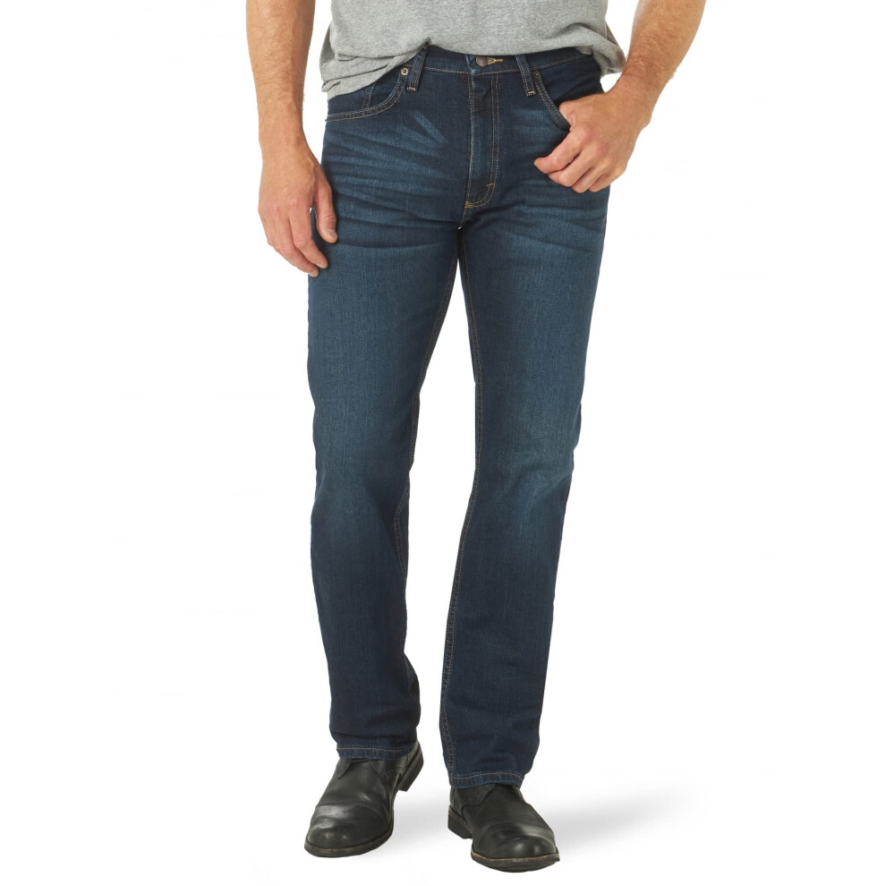 Wrangler Men's Free-to-Stretch Regular Fit Jean  Blackened Indigo  33W x 32L