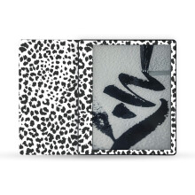 Mightyskins Skin compatible con Amazon Kindle Scribe (2022) envoltura completa - estampado de leopardo de nieve | Cubierta de envoltura de calcomana