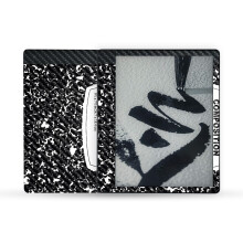 MightySkins koolstofvezelskin compatibel met Amazon Kindle Scribe (2022) volledige verpakking - compositieboek | Getextureerde koolstofvezelafwer