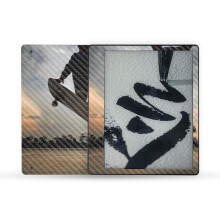 MightySkins Carbon Fiber Skin voor Amazon Kindle Scribe (2022) Full Wrap - Ollie | Beschermend en Duurzaam