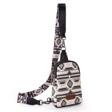 ?s??te? Wrangler Aztec Crossbody Sling ??a ???a??e? ?e ap?sp??e?? ??????? WG2205-210BK