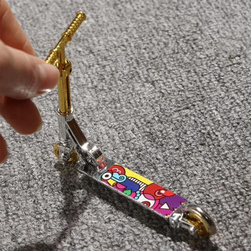 Guld mini tohjul legetøj Tiny fingerboard scootere mini finger skateboard 2