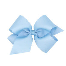 Wee Ones Klassische Rips-Haarschleife f r M dchen mit gewellten Kanten und schlichter Wickelmitte auf einer WeeStay-Haarspange, King Millennium Blue