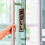 iSYFIX Adesivos Push Pull - 2 Pacotes 2.8x7 polegadas - Autocolante Vertical, Preto/Dourado Escovado para Portas 2