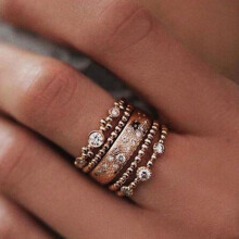 (10#) Crystal Rose 5pcsset Gold Stackable Ring 5 Sparkly Rings Vintage Boho Jewelry