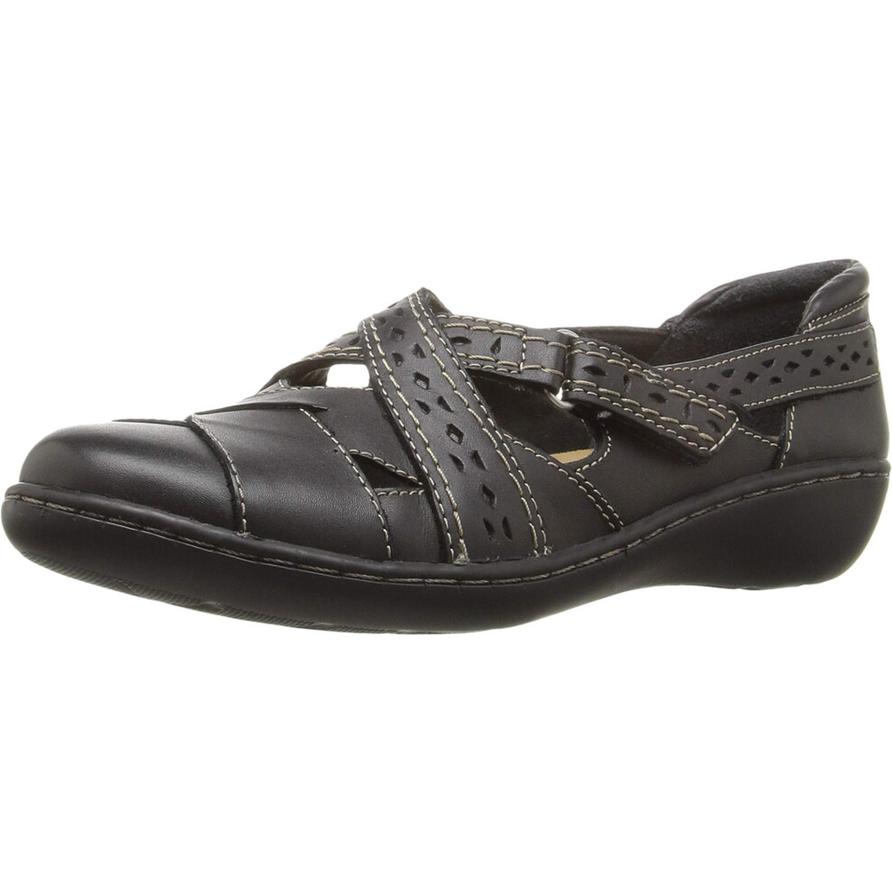 Clarks Women's Ashland Spin Q Slip-On Loafer  Black  8 Narrow