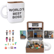 Polly Pocket x The Office Kompaktes Spielset, 6 Charakterpuppen und 9 Zubehrteile, Sammlerstck, Partnerschaftsspielzeug, Kaffeetasse auen