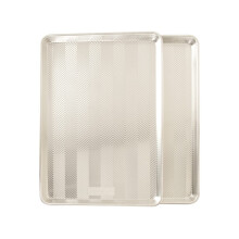 Nordic Ware Big Sheet Prism -leivontalevy, 2 kpl, luonnonv rinen