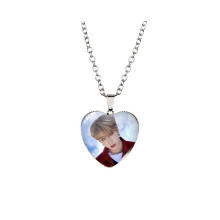(XXXL263) Collier pendentif en forme de coeur pour enfants errants avant-gardiste avec des éléments