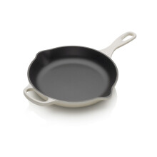 Le Creuset Enameled Cast Iron Signature Iron Handle Skillet 9"""" (1-3/8 qt.) Meringue