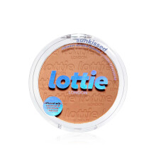 Lottie London Sunkissed Bronzer in Suncatcher. Dieser hautfreundliche Bronzer ist mit Bambusextrakt und Vitamin E angereichert und sorgt für eine auf