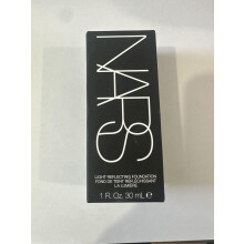 NARS Light Reflecing Foundation - Advanced Makeup -Skincare Hybrid Foundation - 30 ml (Huahine - Deep 2.6)