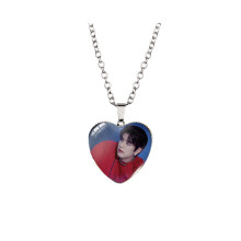 (XXXL262) Collier pendentif en forme de coeur pour enfants errants avant-gardiste avec des éléments