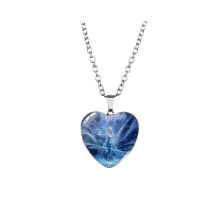 (XXXL3213) collier de pierres précieuses captivantes en forme de cœur inspiré de la princesse Elsa la