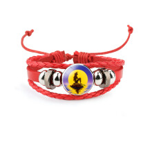 (34401112) Elegante pulsera multicapa de cuero rojo para niños con una simpática caricatura de sirena